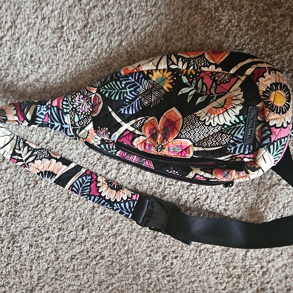 Vera Bradley sling bag